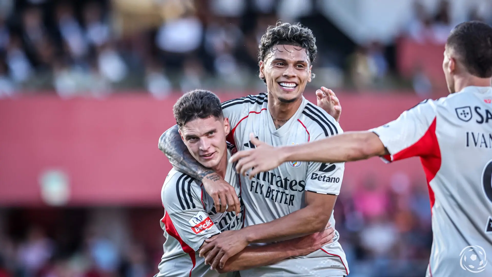 Os 5 destaques do AVS SAD 0-3 Benfica da Primeira Liga